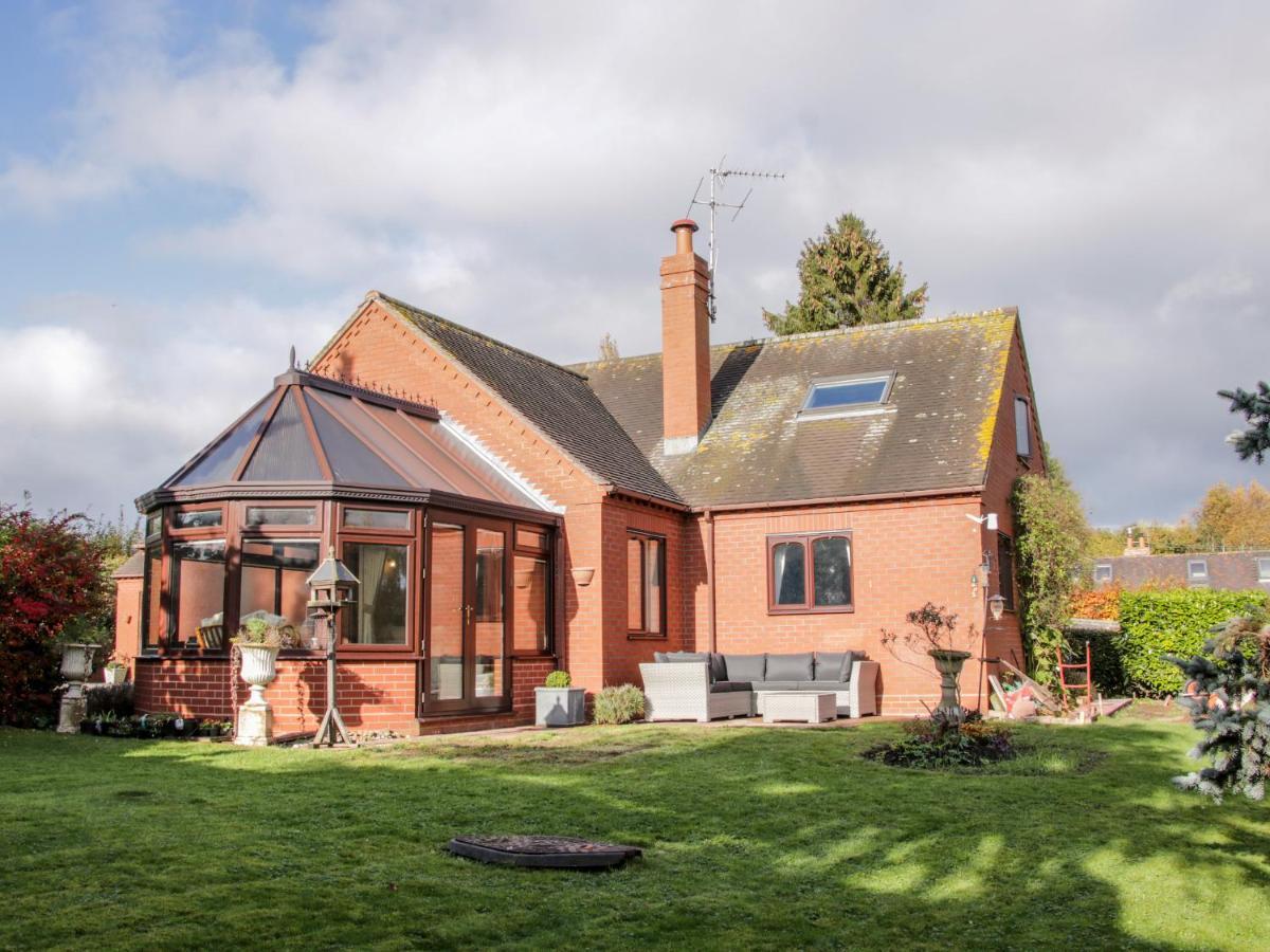 Villa Court Farm à Kidderminster Extérieur photo
