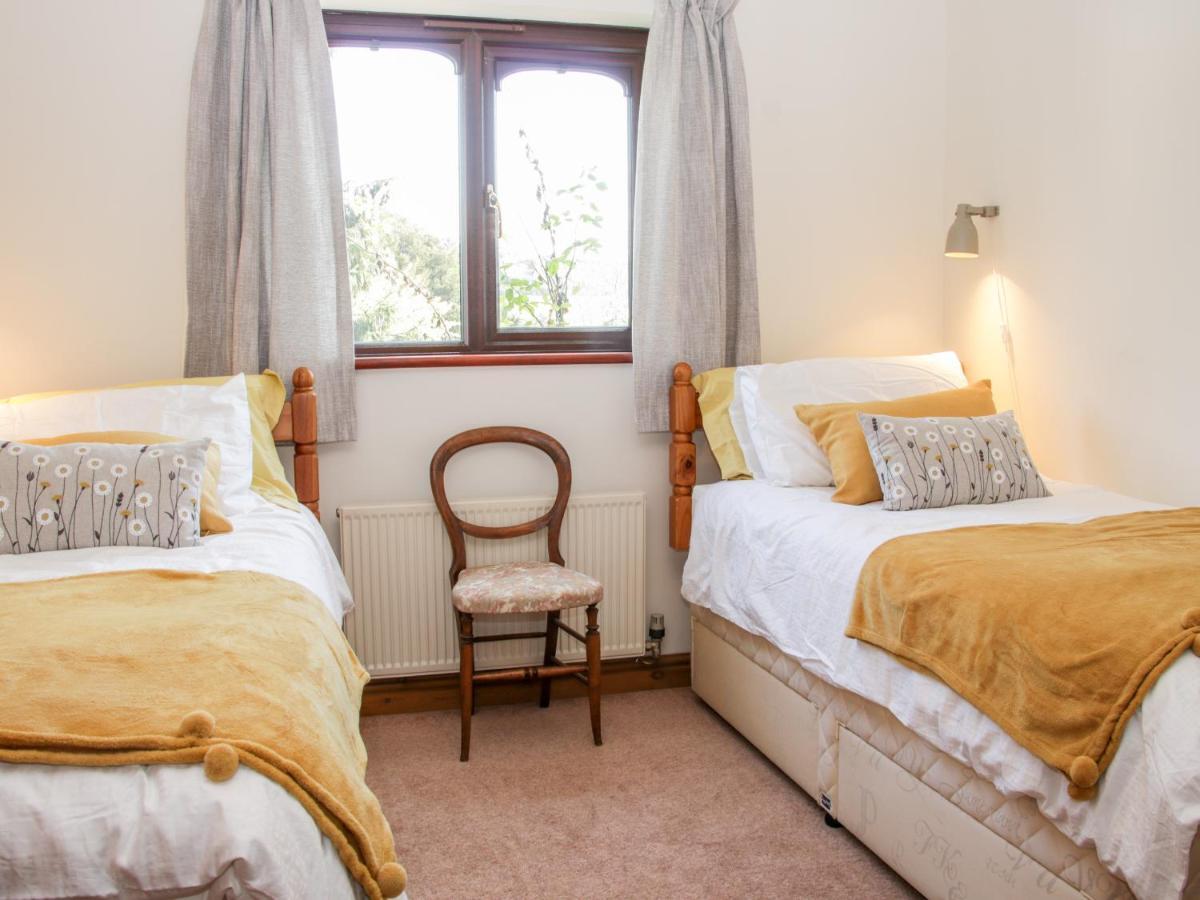 Villa Court Farm à Kidderminster Extérieur photo